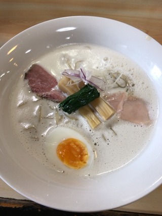 鶏そば泡白湯