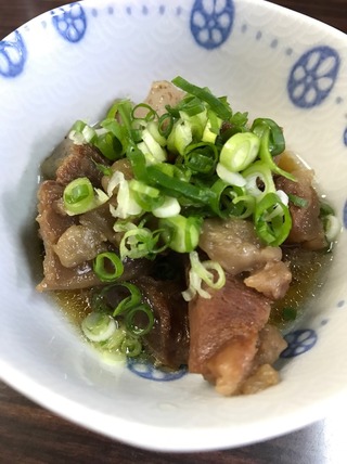 牛すじの煮込