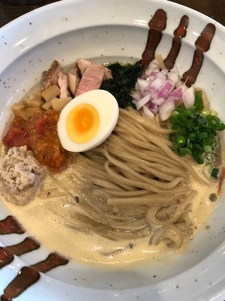 もっちり麺の泡まぜそば