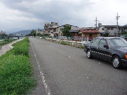 c323bf26.jpg
