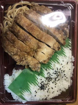 この鶏モモ1枚山賊揚げ弁当にいくらなら出せる?(※画像あり)