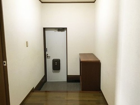 上司と係長が仕事前に家に来るらしいけど