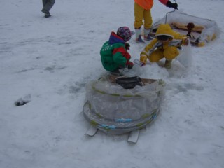 氷すくい中