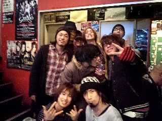 20111224015718