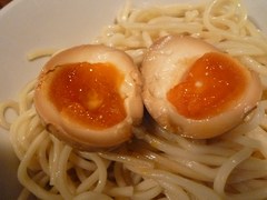 基 味玉