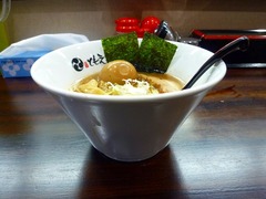 ともえ軒 横