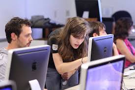 IT WOMAN