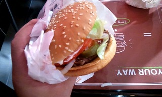 アメリカで人気のバーガーチェーン「バーガーキング」関西初上陸