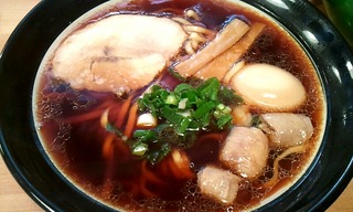 「金久右衛門」の醤油ラーメン