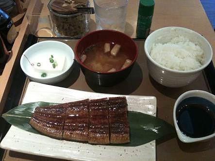 やよい軒のうなぎ定食