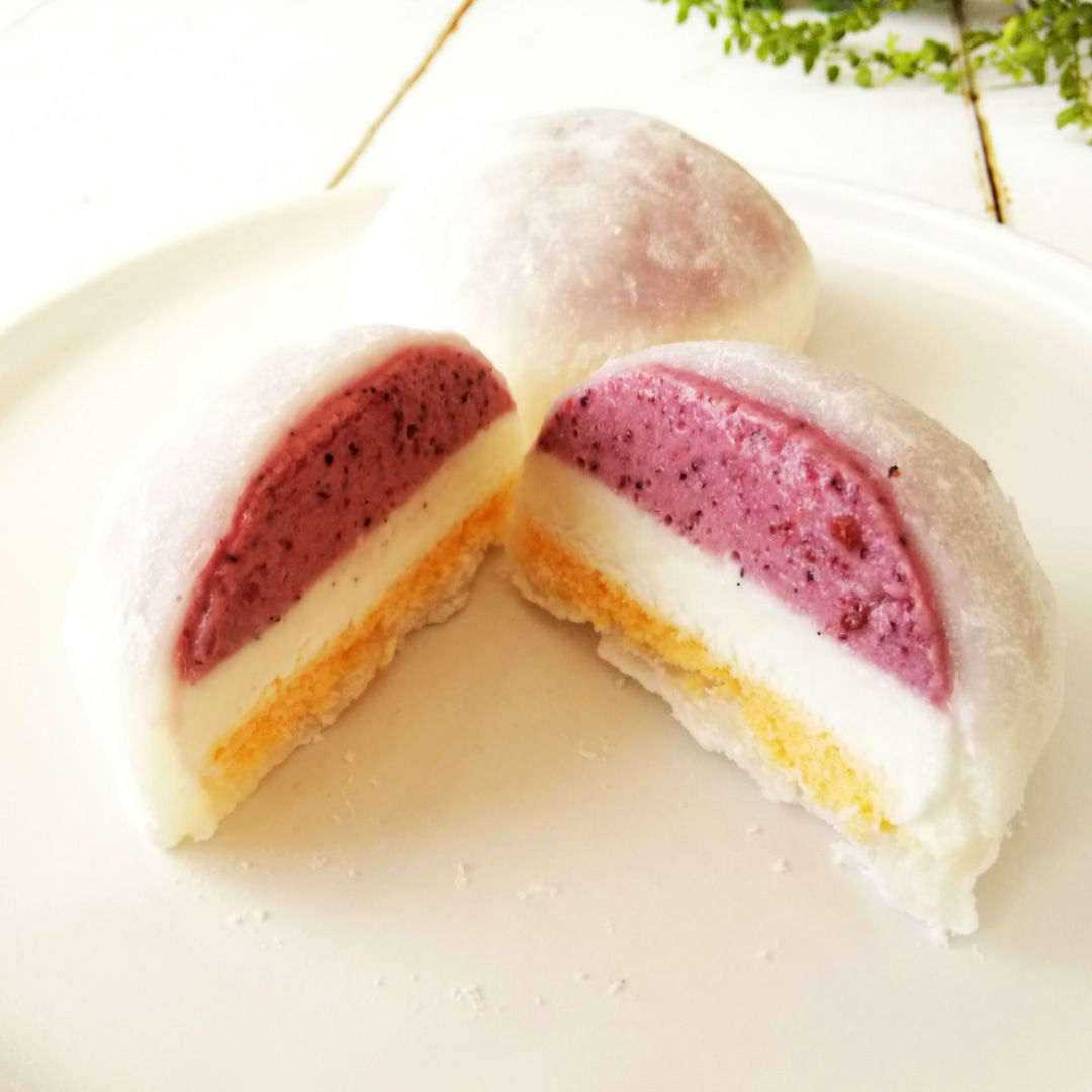 2層のムース大福《ベリー&クリームチーズ》