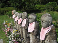六地蔵と自分の顔
