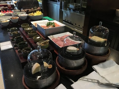 パークハイアットシェムリアップ朝食ビュッフェIMG_1613