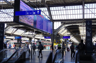 スイス旅行記 チューリッヒ中央駅IMGP3932