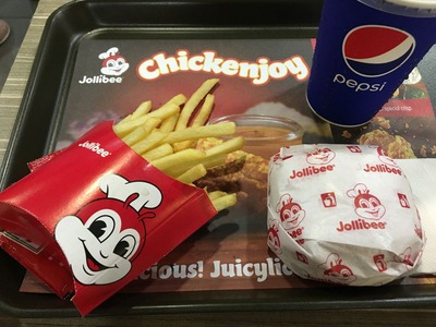 Jollibeeジョリビー中環セントラルハンバーガーIMG_1927