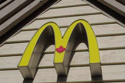 バンフ旅行記 カナダ マクドナルドIMGP1654