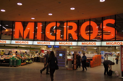スイス グリンデルワルト 旅行記 MIGROS IMGP2835