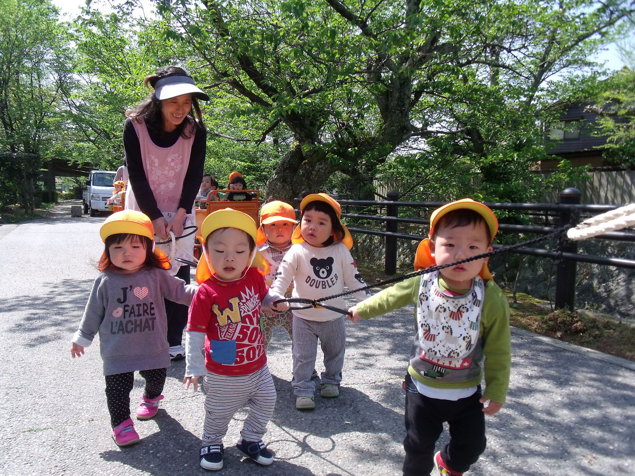 「幼稚園 お散歩」の画像検索結果