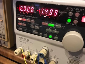 固定電圧