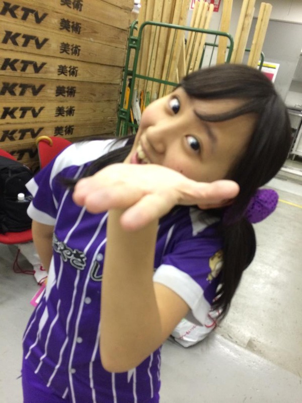 t2015_04_01_b_taco_staff04