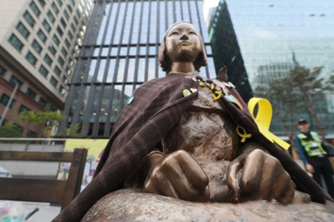 comfort_woman_statue_b