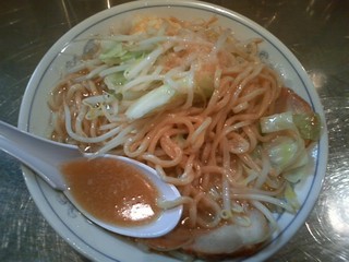 ラーメン大