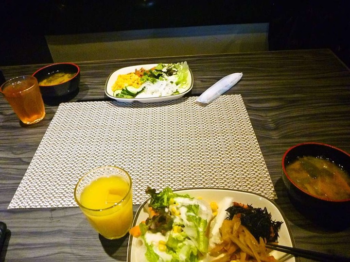 KHMfoodpic6321662_compressed