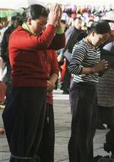 d9011584.jpg