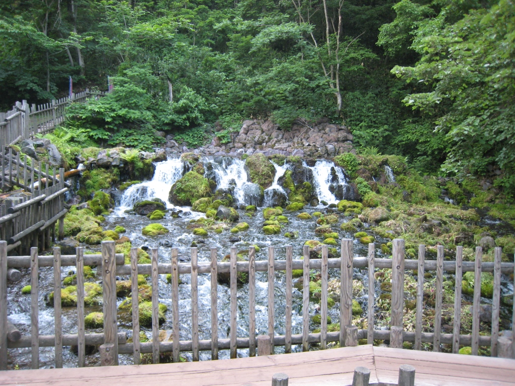 羊蹄山のふきだし湧水