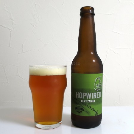 ニュージーランド 8 Wired Brewing Co. Hopwired IPA