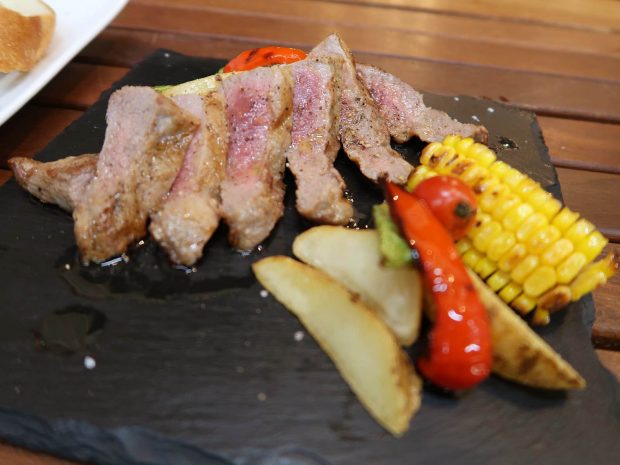イベリコ豚セクレトステーキ(1,280円)