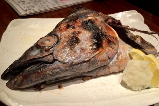 マグロのカマ