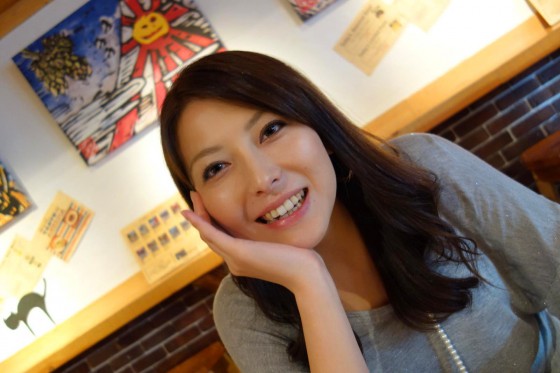 頬杖美人