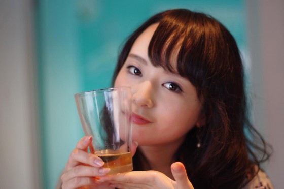 美人とビール