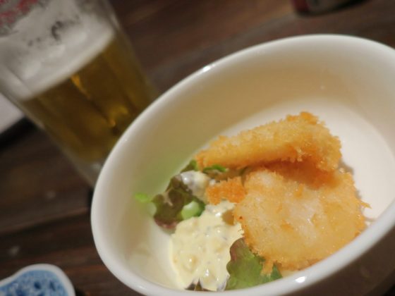 お通しはホタテ