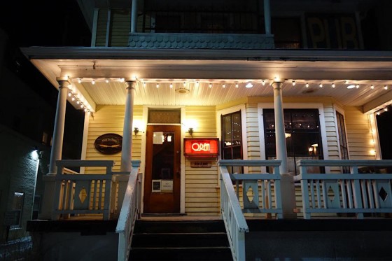 Canada Hop In Brew Pub