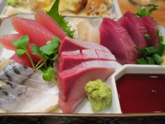刺身盛合せ・5点(600円)