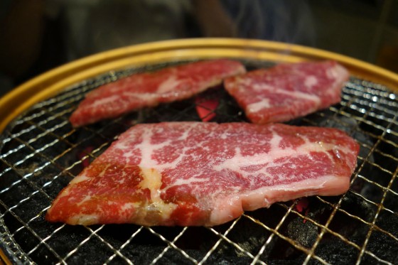 ロースを焼きます!