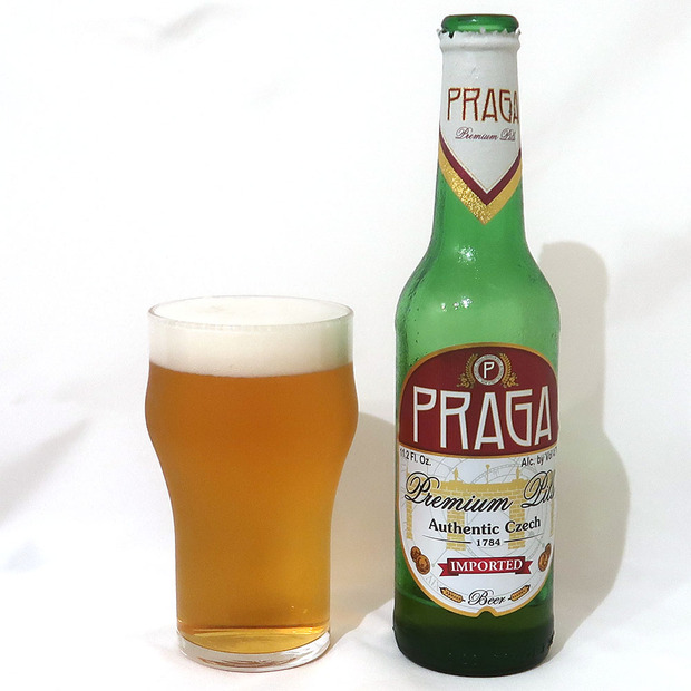 チェコ Praga Premium Pils(プラハ プレミアム ピルス)