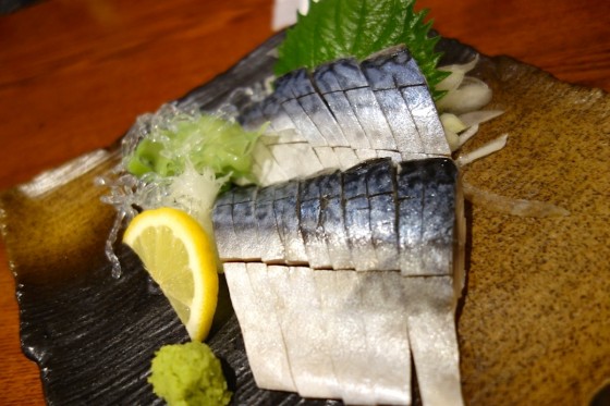〆鯖の刺身