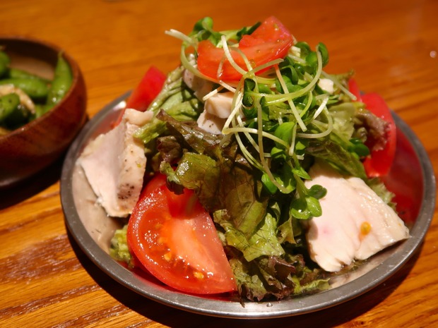 鶏ムネ肉のサラダ(600円)
