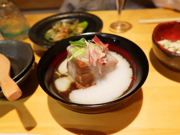 ラフテーの白あんかけ(680円)