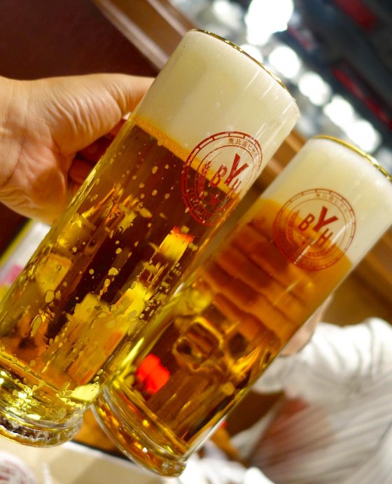 中ジョッキで乾杯!