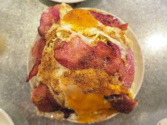 熟成ベーコン目玉焼(400円)