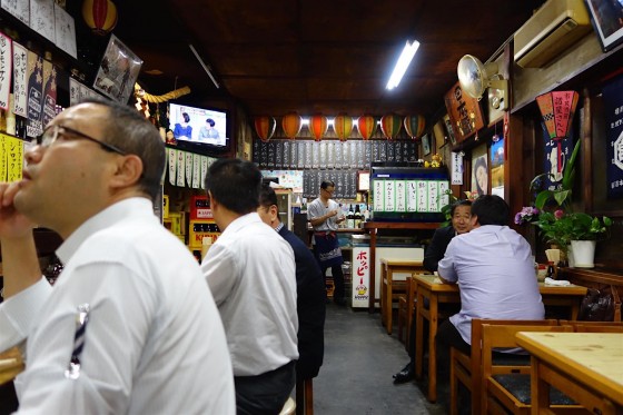 諸星 店内