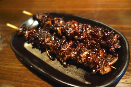 鶏つなぎ串(2本280円)