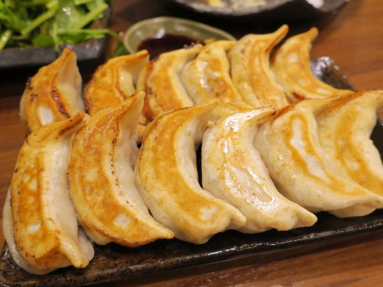焼き餃子(6個450円)