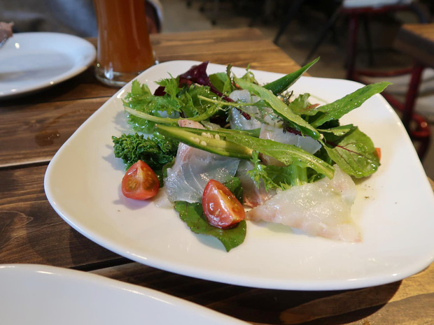 昆布〆真鯛のカルパッチョ(850円)