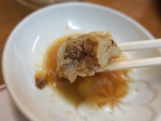 餃子はトロリ