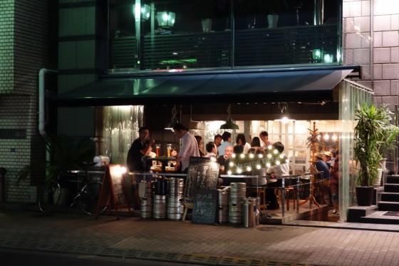 新宿 ベクタービア 外観